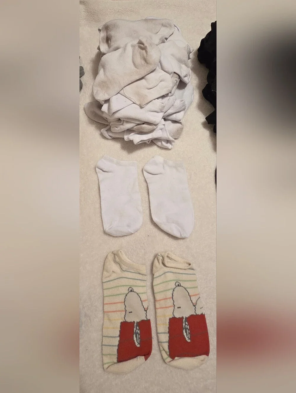 98 Pairs of Women's No-Show Socks (Size 5-9)